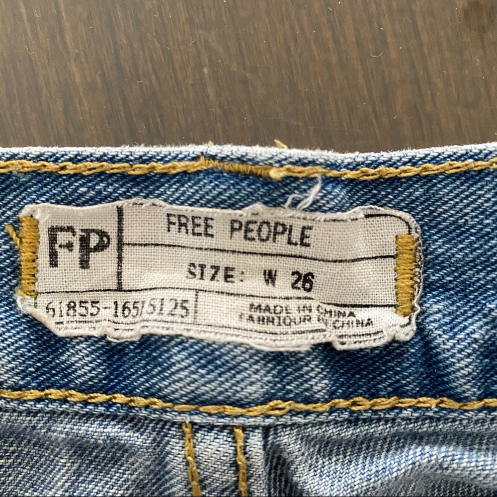 Free People  Distressed Jean Shorts 26 - Picture 8 of 8